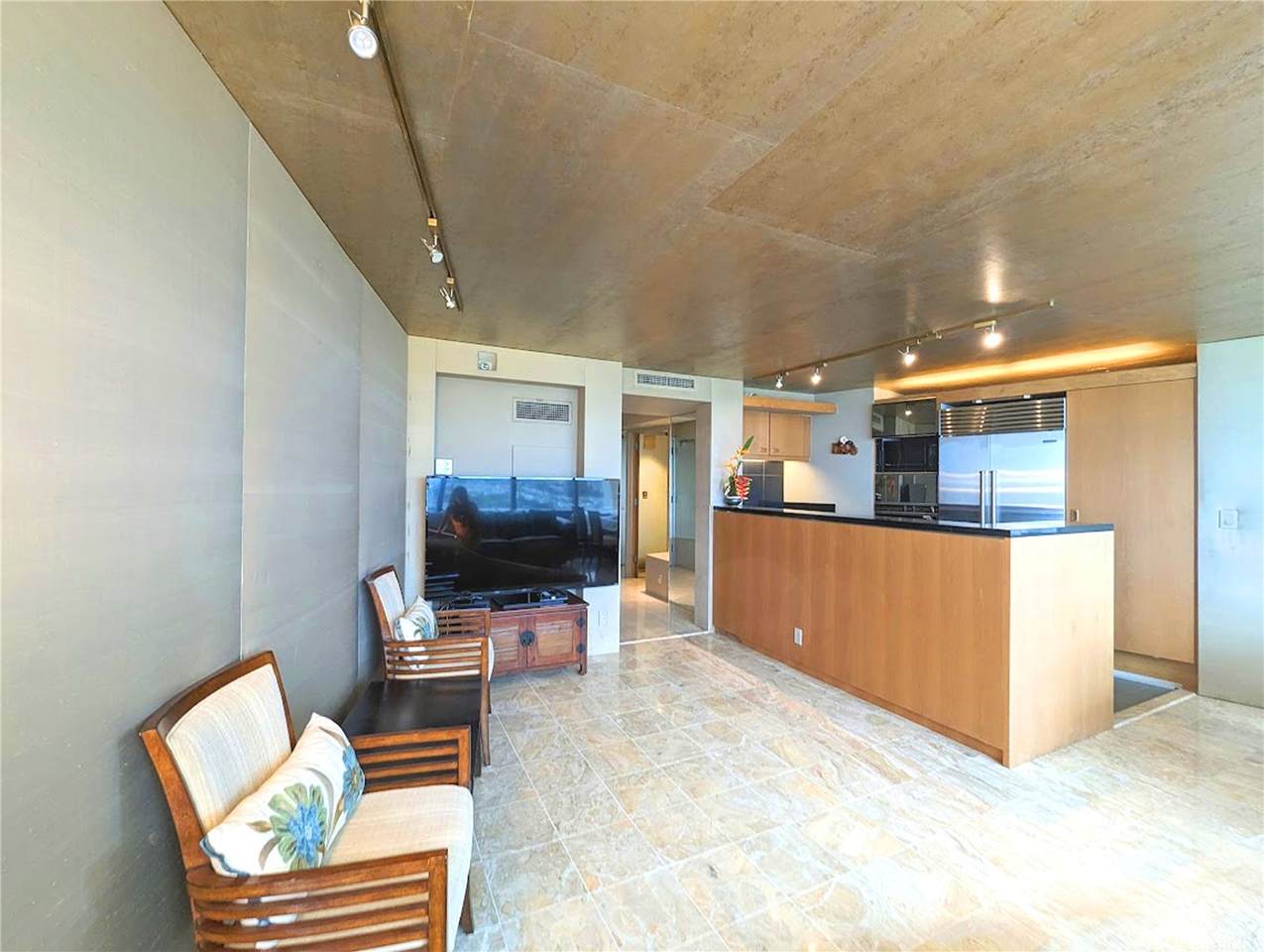 https://bt-photos.global.ssl.fastly.net/honolulu/1280_boomver_1_202607540-2.jpg