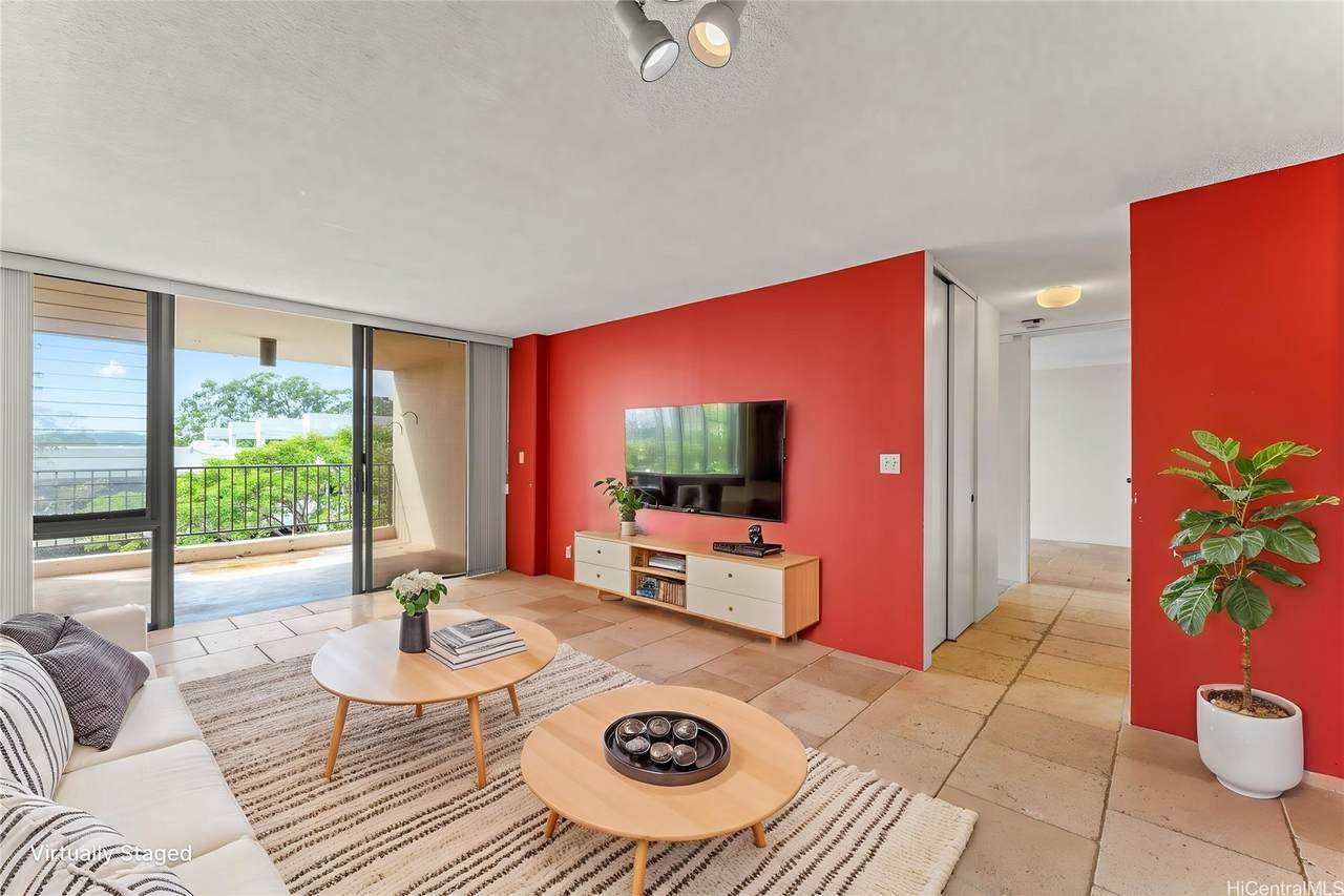 3138 Waialae Avenue - Photo 1