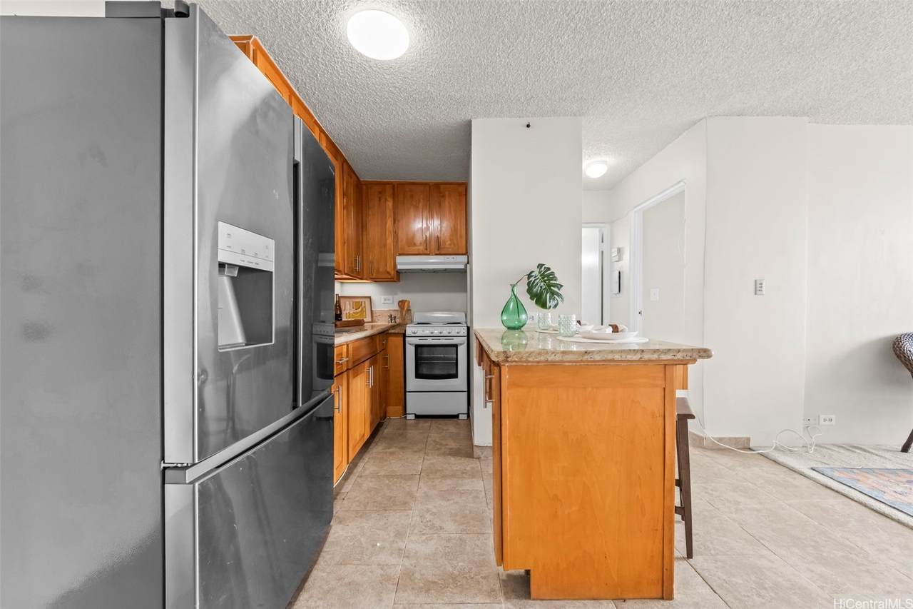 https://bt-photos.global.ssl.fastly.net/honolulu/1280_boomver_1_202607580-2.jpg