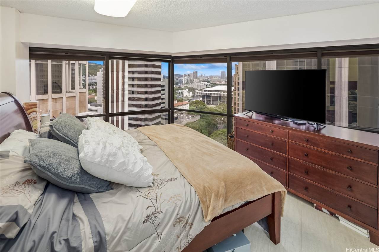 https://bt-photos.global.ssl.fastly.net/honolulu/1280_boomver_1_202607583-2.jpg