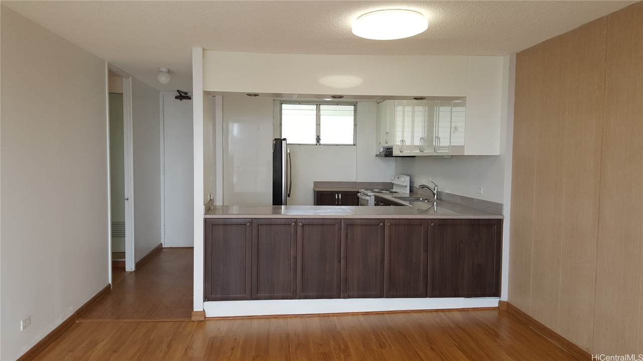 1515 Ward Avenue - Photo 1