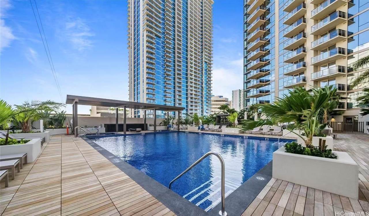 1390 Kapiolani Boulevard - Photo 1