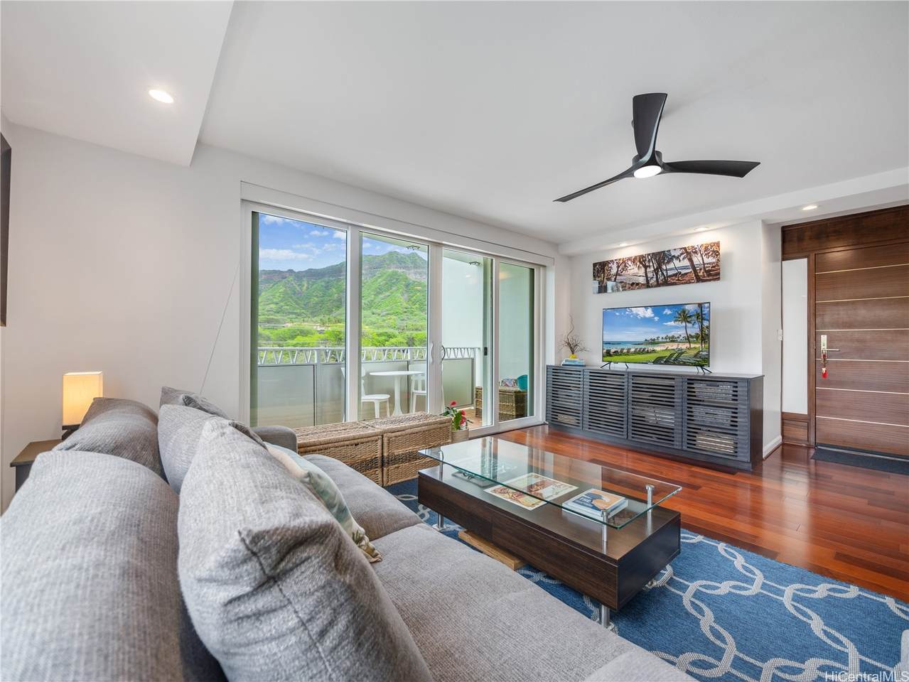 https://bt-photos.global.ssl.fastly.net/honolulu/1280_boomver_1_202607799-2.jpg