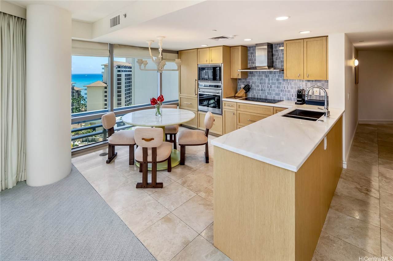 https://bt-photos.global.ssl.fastly.net/honolulu/1280_boomver_1_202607872-2.jpg