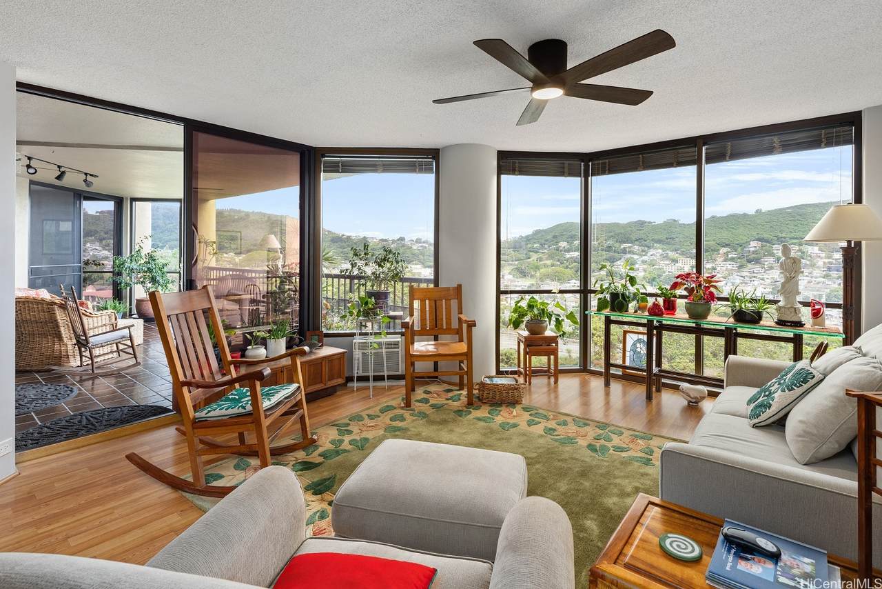 https://bt-photos.global.ssl.fastly.net/honolulu/1280_boomver_1_202607876-2.jpg