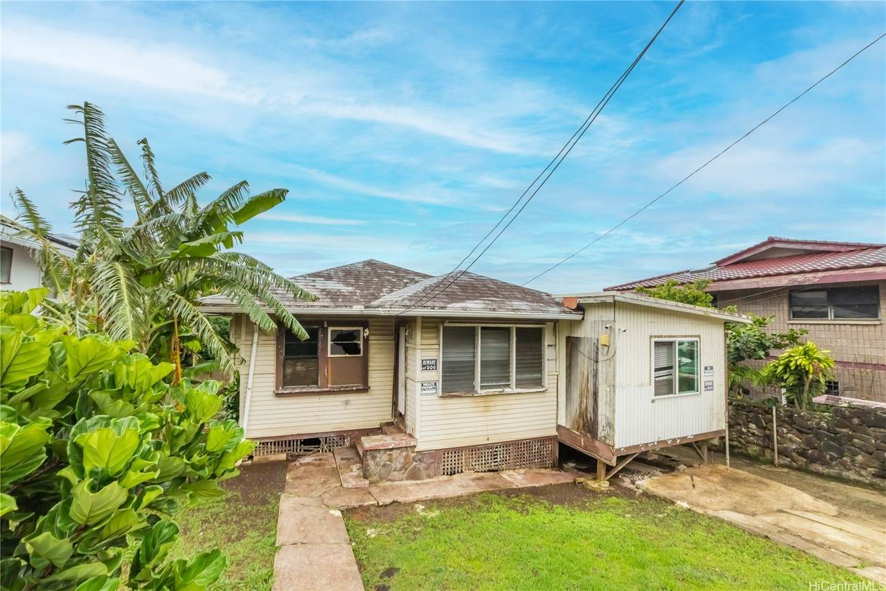 1752 Kealia Drive - Photo 1