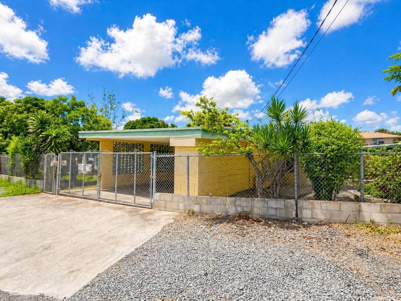 https://bt-photos.global.ssl.fastly.net/honolulu/1280_boomver_1_202607918-2.jpg