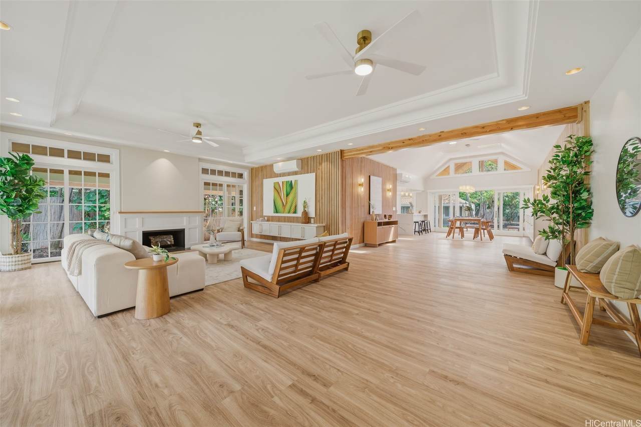 https://bt-photos.global.ssl.fastly.net/honolulu/1280_boomver_1_202607921-2.jpg