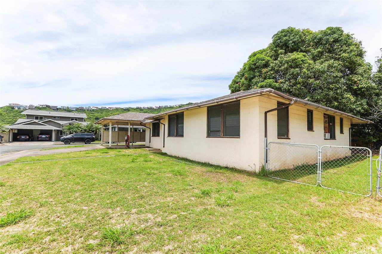 https://bt-photos.global.ssl.fastly.net/honolulu/1280_boomver_1_202607935-2.jpg