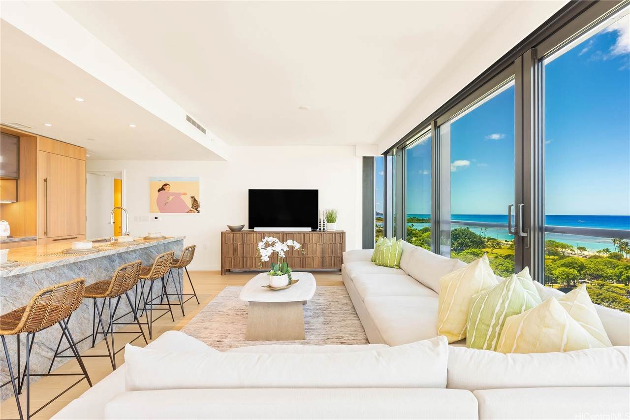 https://bt-photos.global.ssl.fastly.net/honolulu/1280_boomver_1_202607941-2.jpg