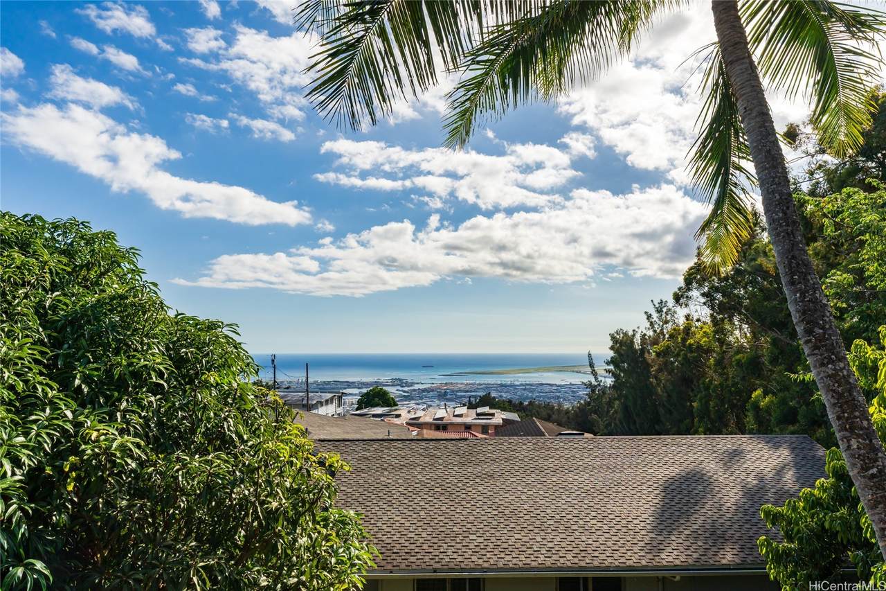 https://bt-photos.global.ssl.fastly.net/honolulu/1280_boomver_1_202608023-2.jpg