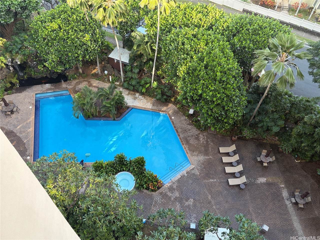 555 Hahaione Street - Photo 1