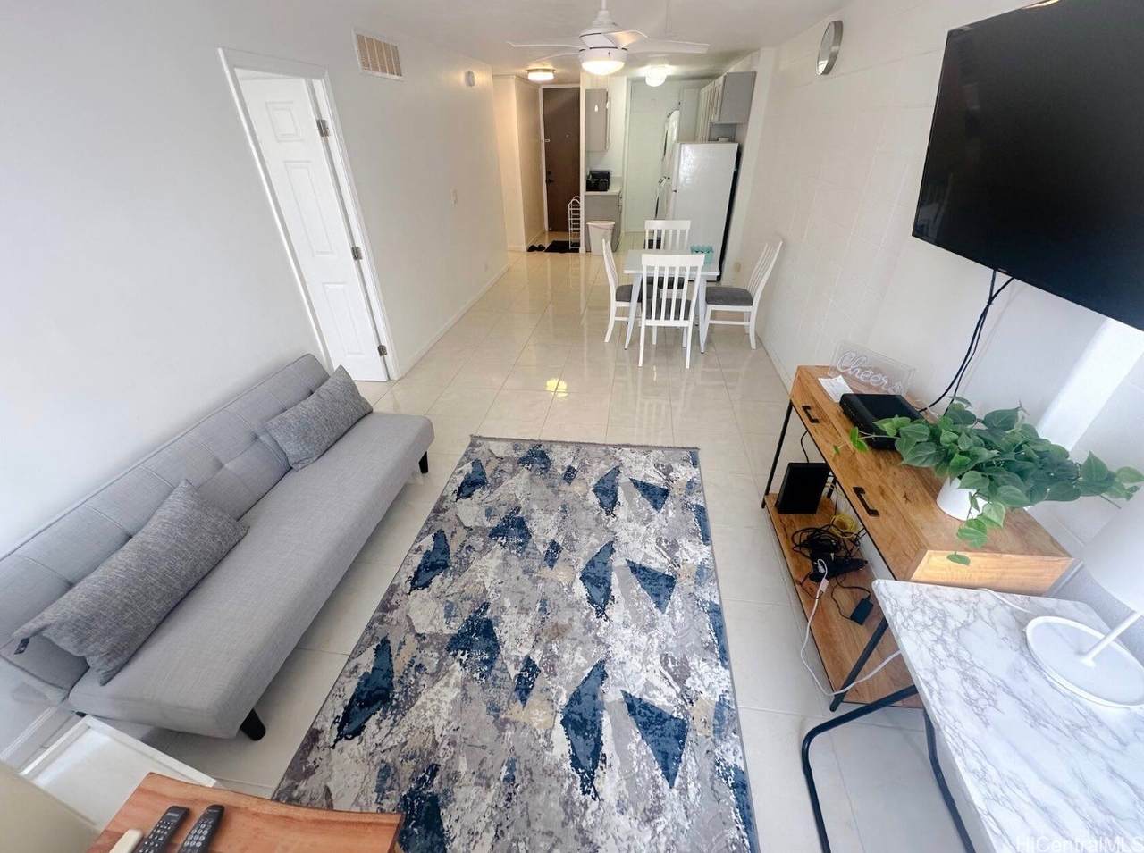 435 Seaside Avenue - Photo 1