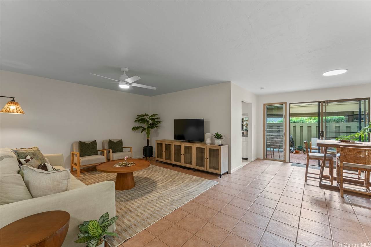 https://bt-photos.global.ssl.fastly.net/honolulu/1280_boomver_1_202608234-2.jpg