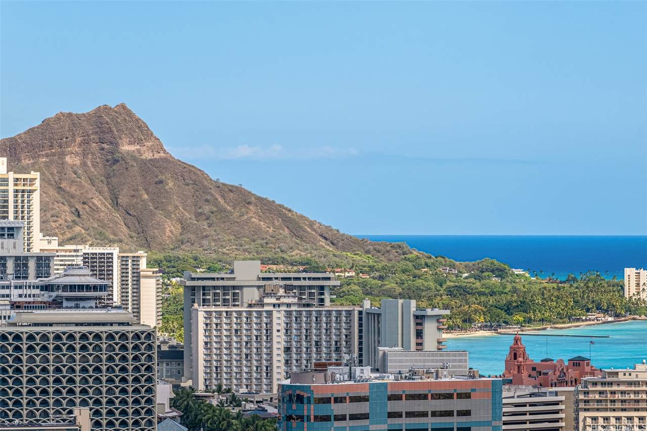 https://bt-photos.global.ssl.fastly.net/honolulu/1280_boomver_1_202608339-2.jpg