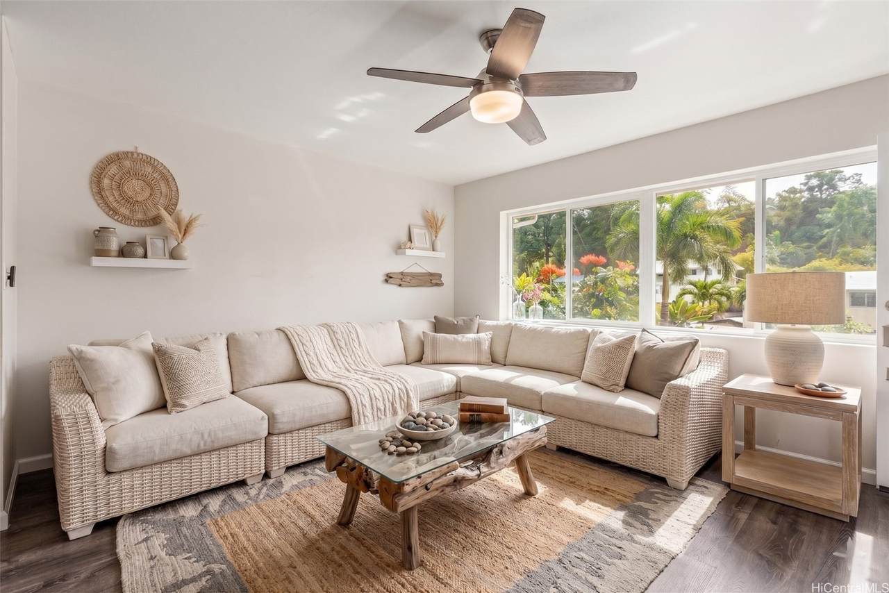 95-060 Waikalani Drive - Photo 1