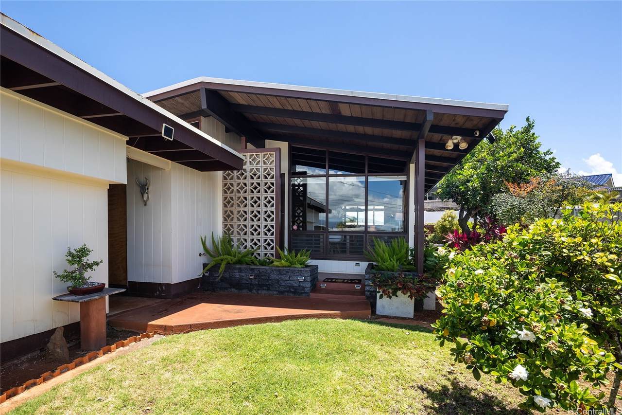 1627 Anakole Place - Photo 1