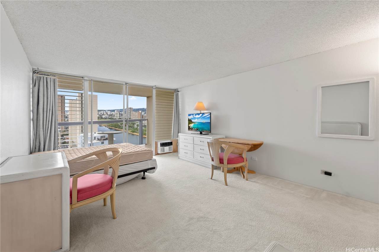 https://bt-photos.global.ssl.fastly.net/honolulu/1280_boomver_1_202608421-2.jpg