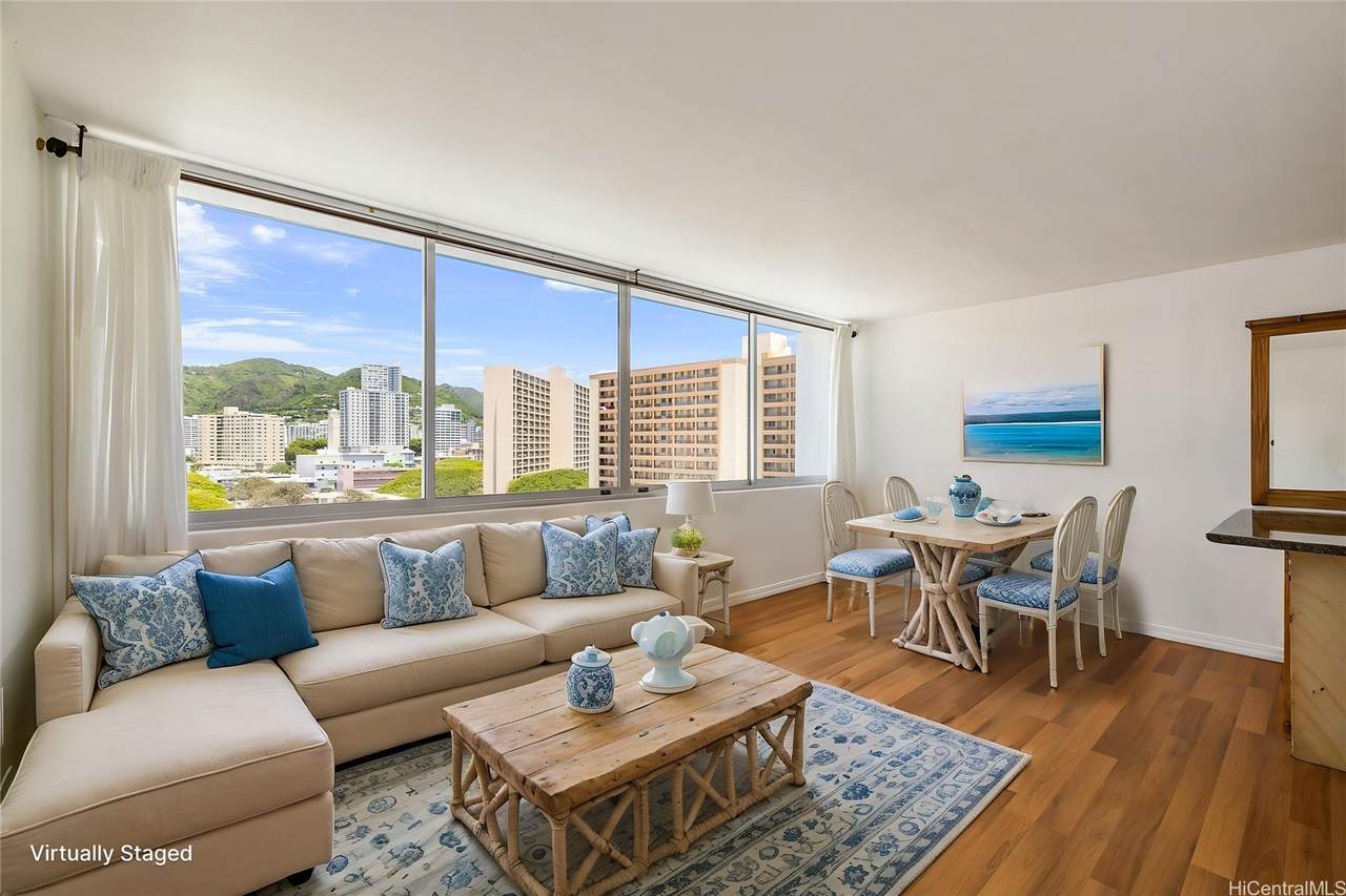 1560 Kanunu Street - Photo 1