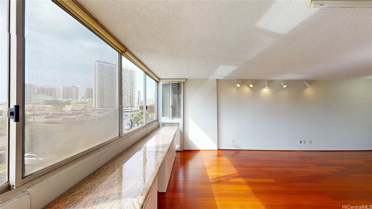 https://bt-photos.global.ssl.fastly.net/honolulu/1280_boomver_1_202608469-2.jpg