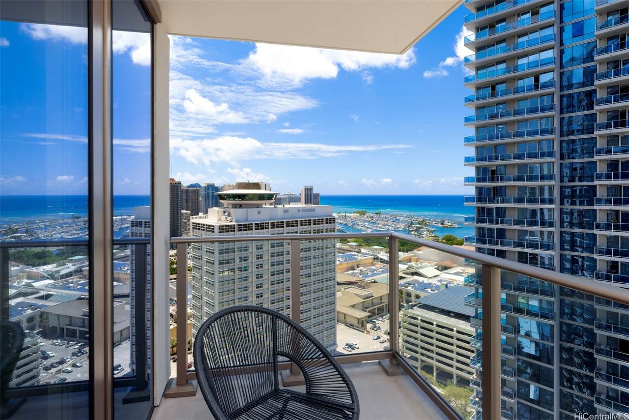 https://bt-photos.global.ssl.fastly.net/honolulu/1280_boomver_1_202608501-2.jpg