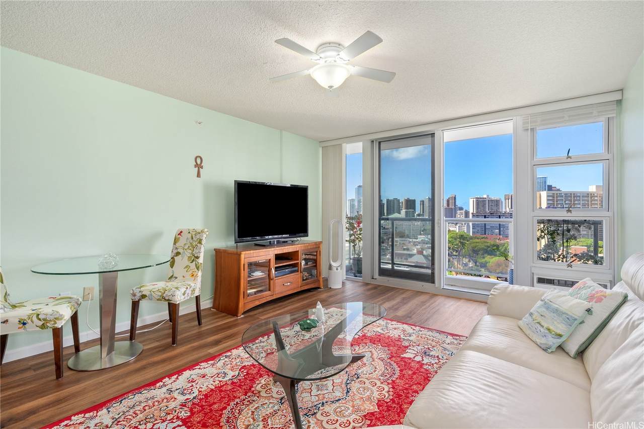 https://bt-photos.global.ssl.fastly.net/honolulu/1280_boomver_1_202608621-2.jpg
