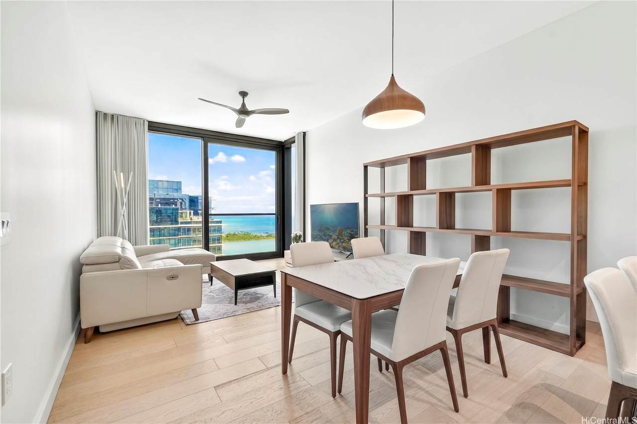 1100 Ala Moana Boulevard - Photo 1