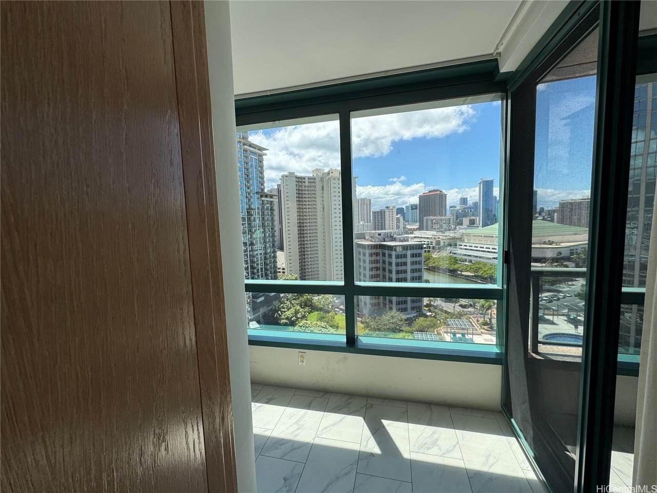 https://bt-photos.global.ssl.fastly.net/honolulu/1280_boomver_1_202608758-2.jpg
