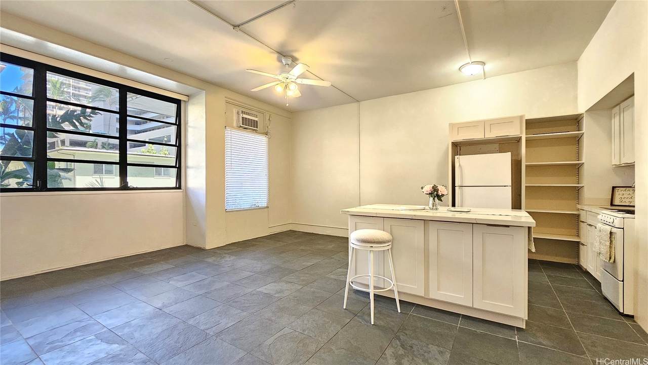 445 Kaiolu Street - Photo 1