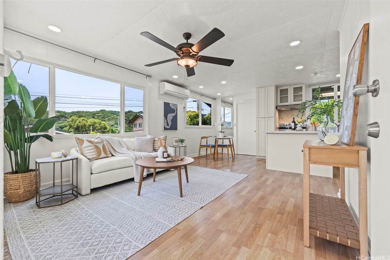 https://bt-photos.global.ssl.fastly.net/honolulu/1280_boomver_1_202608903-2.jpg