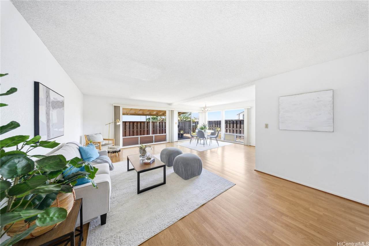 https://bt-photos.global.ssl.fastly.net/honolulu/1280_boomver_1_202608911-2.jpg