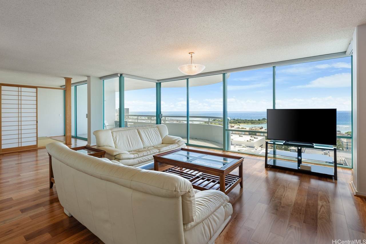 https://bt-photos.global.ssl.fastly.net/honolulu/1280_boomver_1_202608984-2.jpg