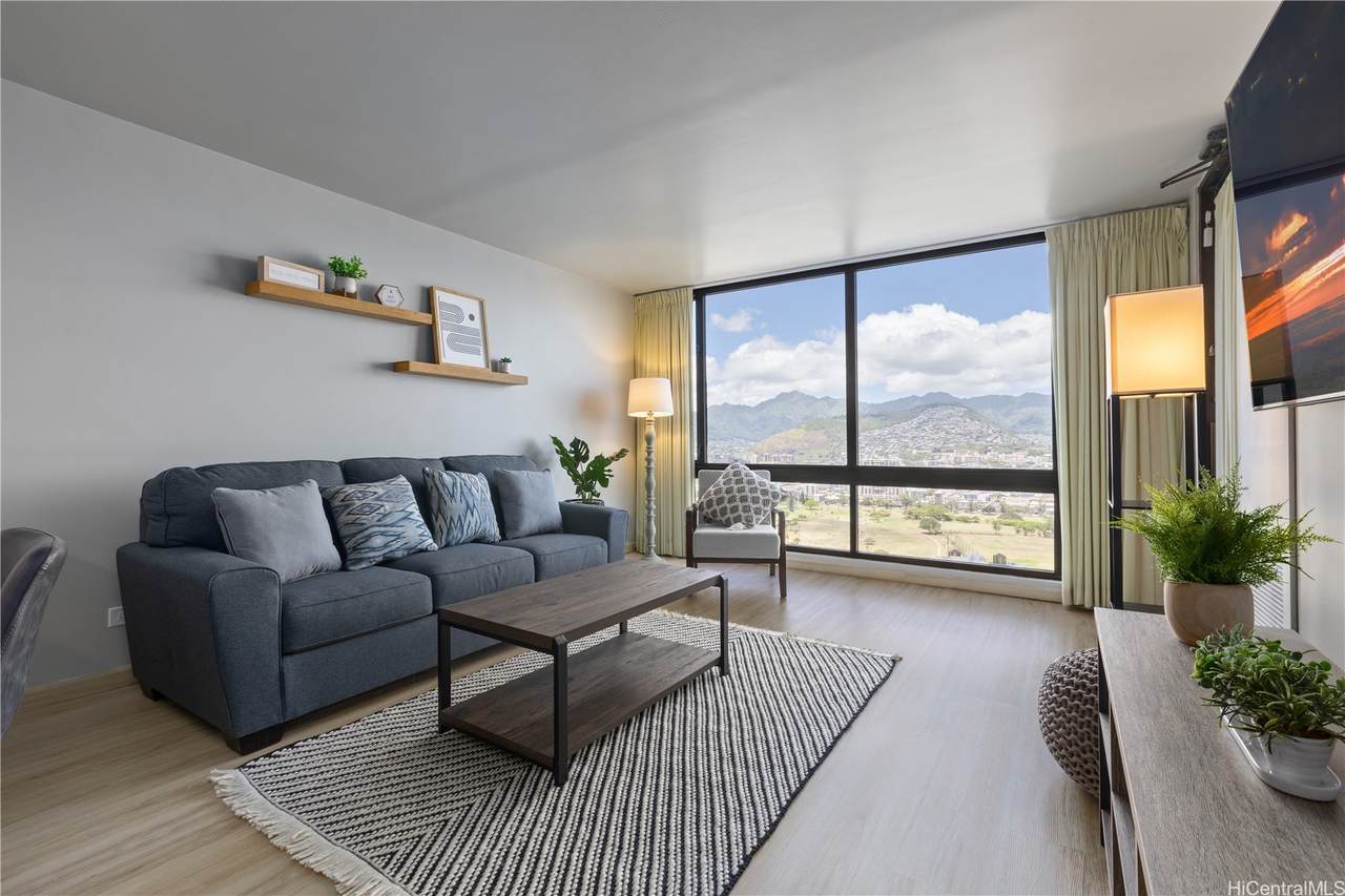 229 Paoakalani Avenue - Photo 1