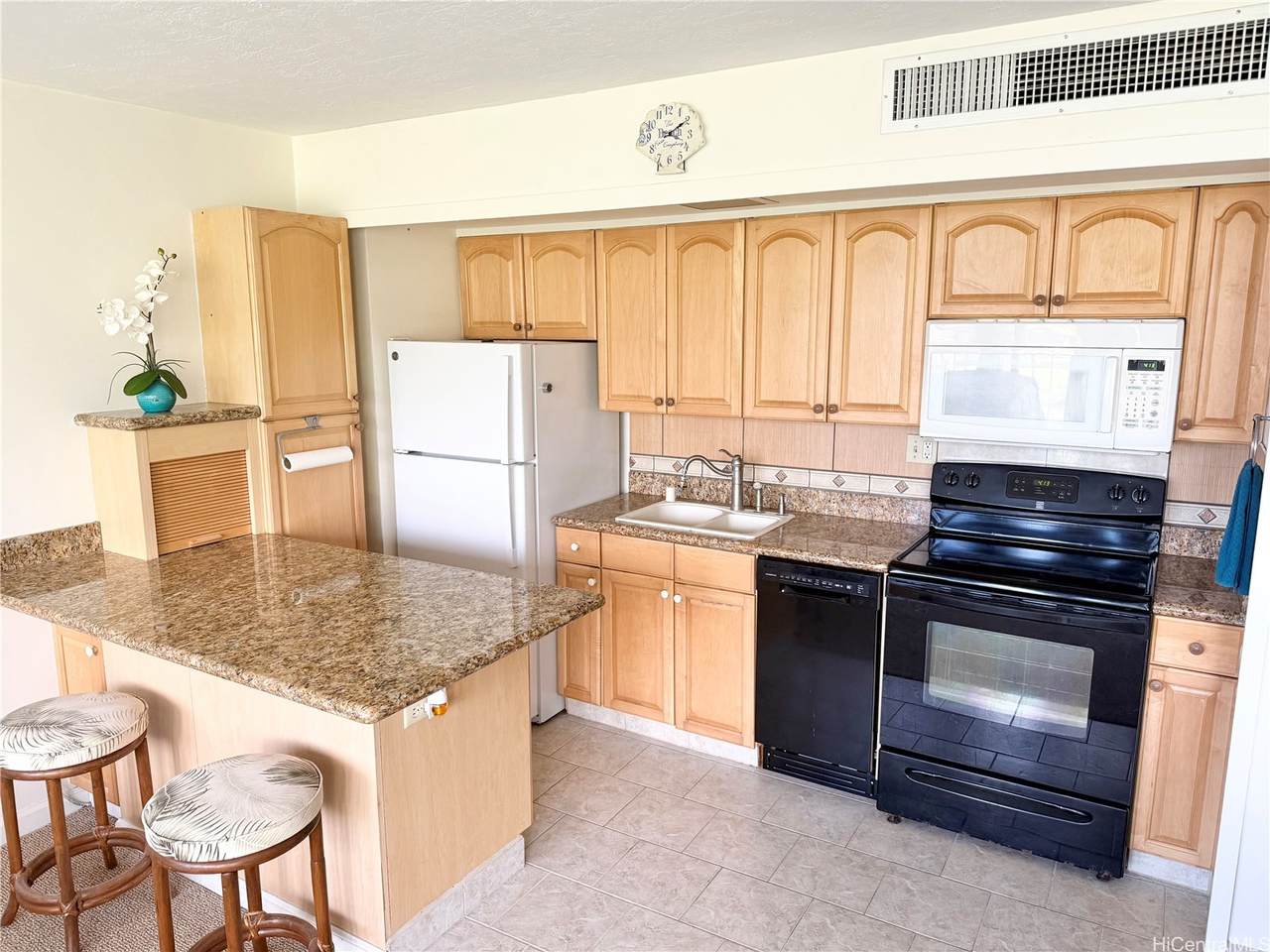 84-740 Kili Drive - Photo 1