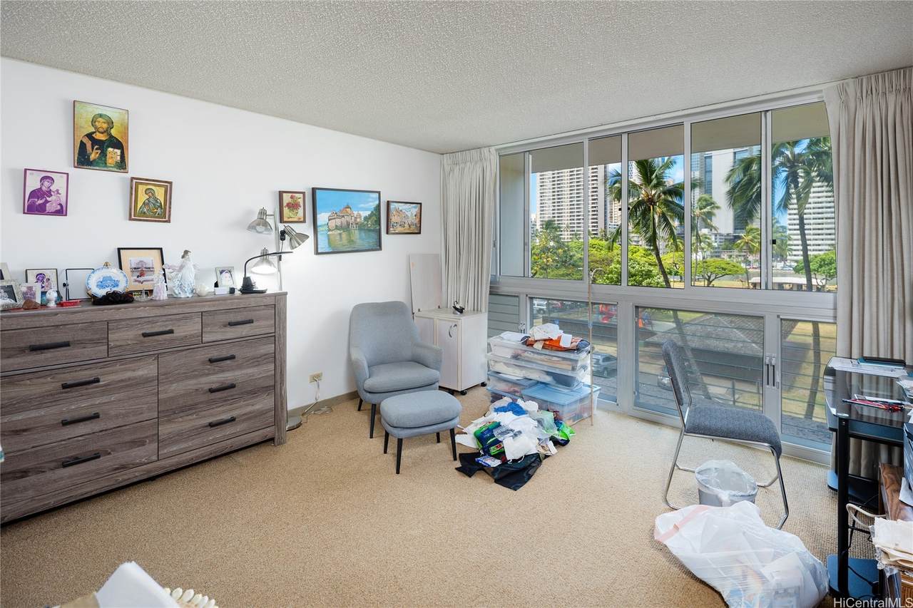 https://bt-photos.global.ssl.fastly.net/honolulu/1280_boomver_1_202609047-2.jpg