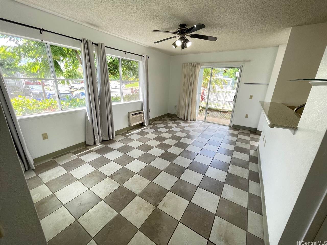 https://bt-photos.global.ssl.fastly.net/honolulu/1280_boomver_1_202609057-2.jpg