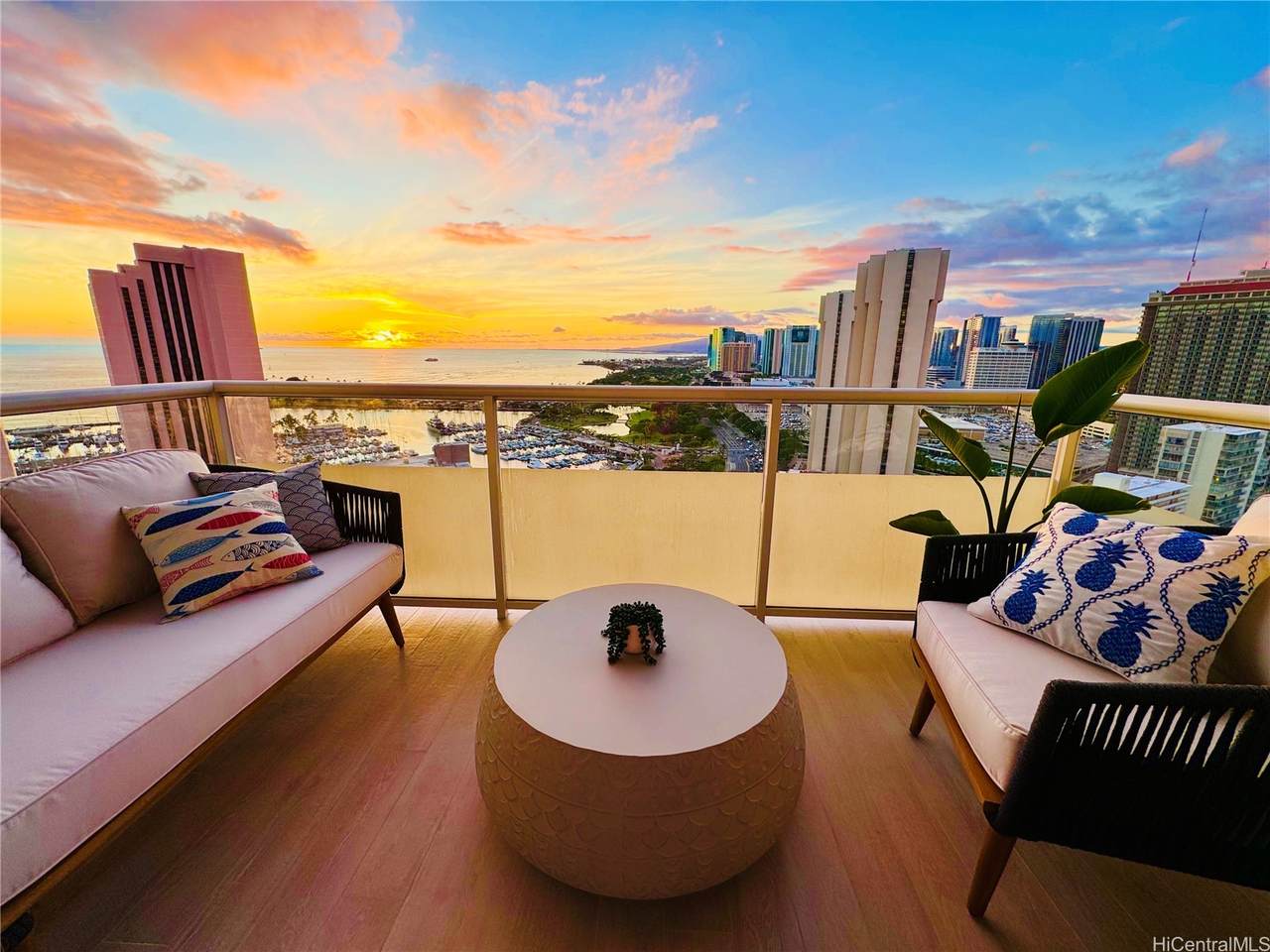 https://bt-photos.global.ssl.fastly.net/honolulu/orig_boomver_1_202609134-2.jpg