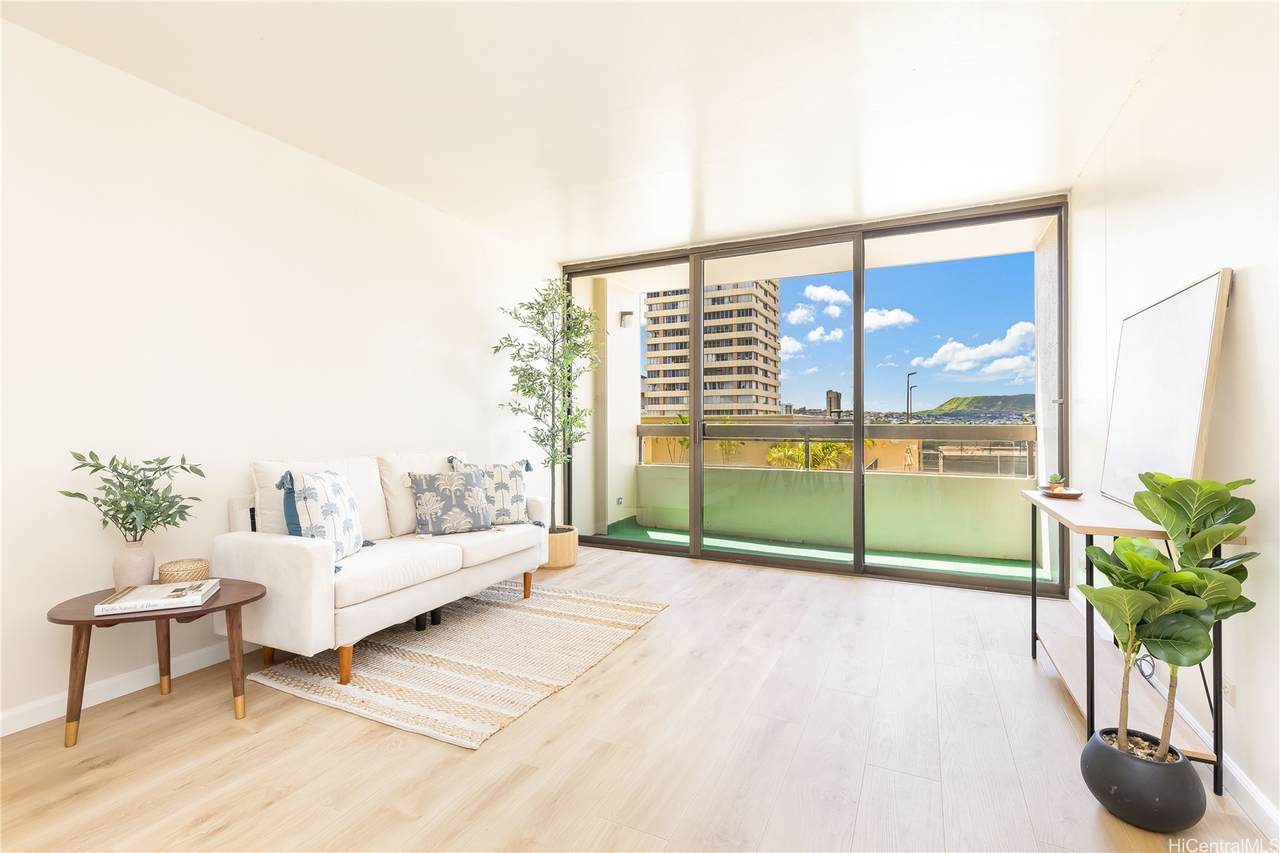 2499 Kapiolani Boulevard - Photo 1