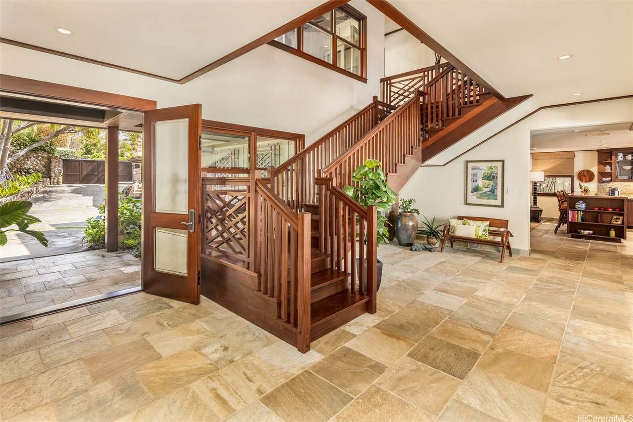 https://bt-photos.global.ssl.fastly.net/honolulu/1280_boomver_1_202609193-2.jpg