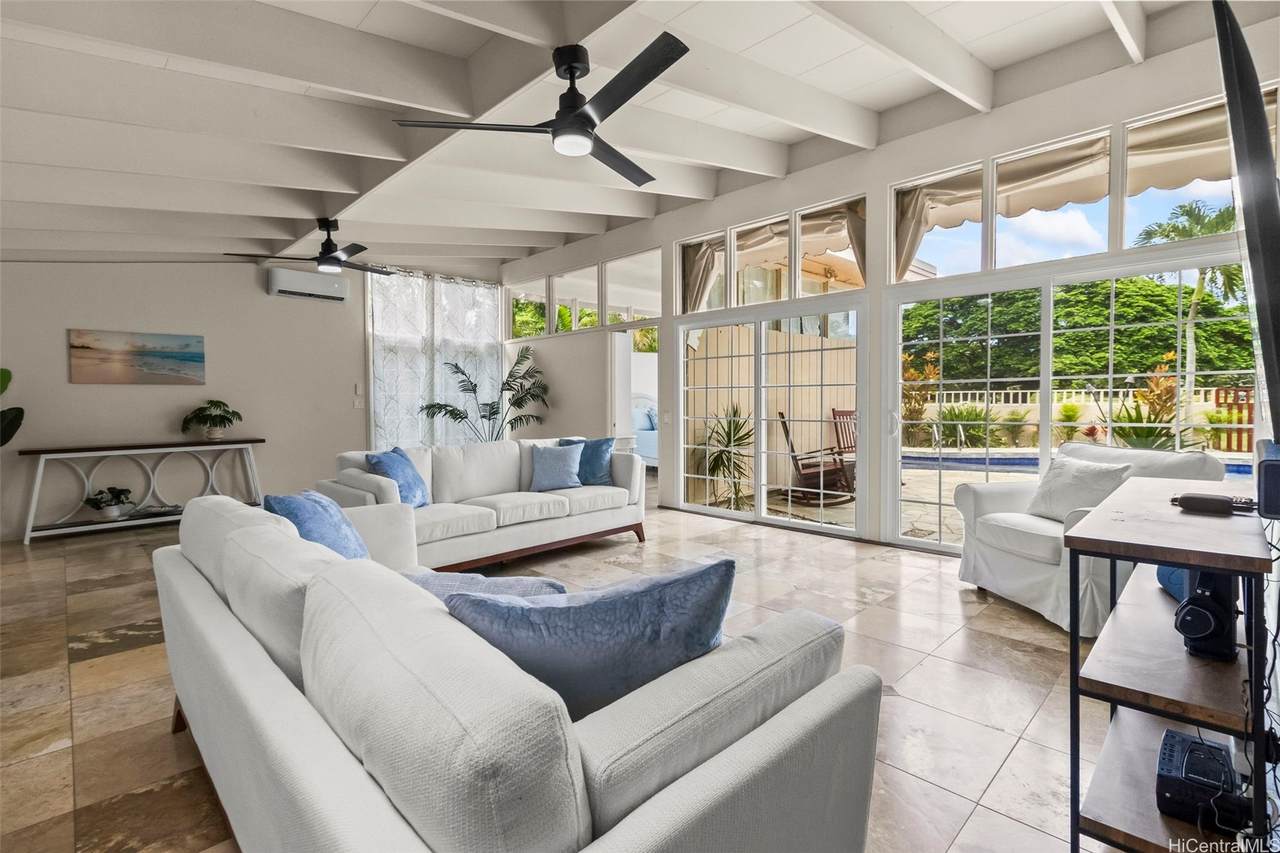 415 Iana Street - Photo 1