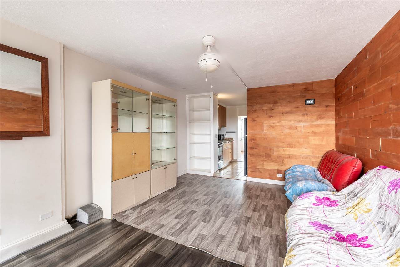 1710 Makiki Street - Photo 1