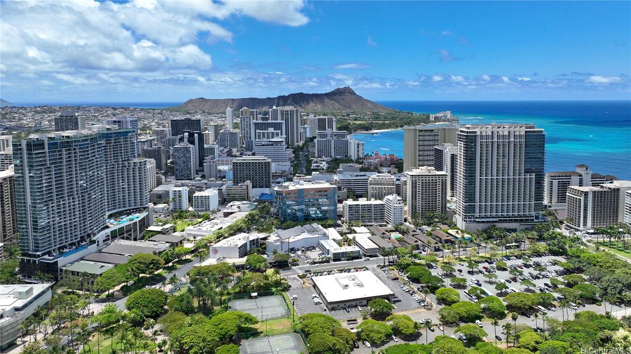 https://bt-photos.global.ssl.fastly.net/honolulu/1280_boomver_2_202609397-2.jpg