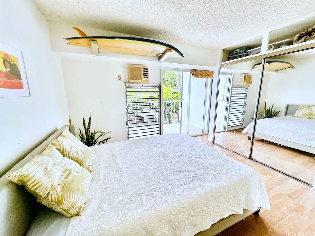 1516 Ward Avenue - Photo 1