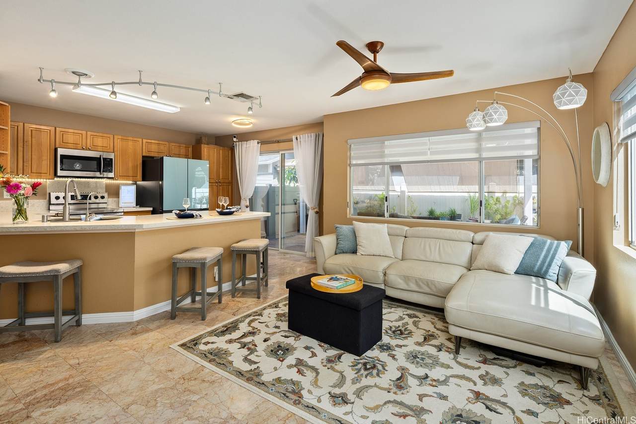 https://bt-photos.global.ssl.fastly.net/honolulu/1280_boomver_1_202609478-2.jpg