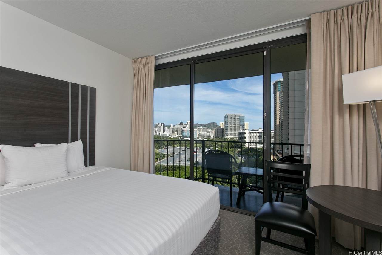 https://bt-photos.global.ssl.fastly.net/honolulu/1280_boomver_1_202609481-2.jpg