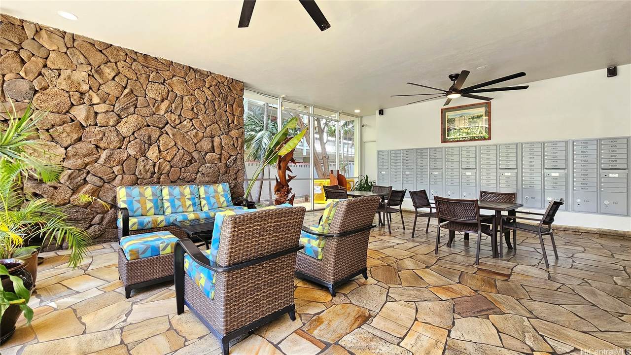 https://bt-photos.global.ssl.fastly.net/honolulu/1280_boomver_1_202609528-2.jpg