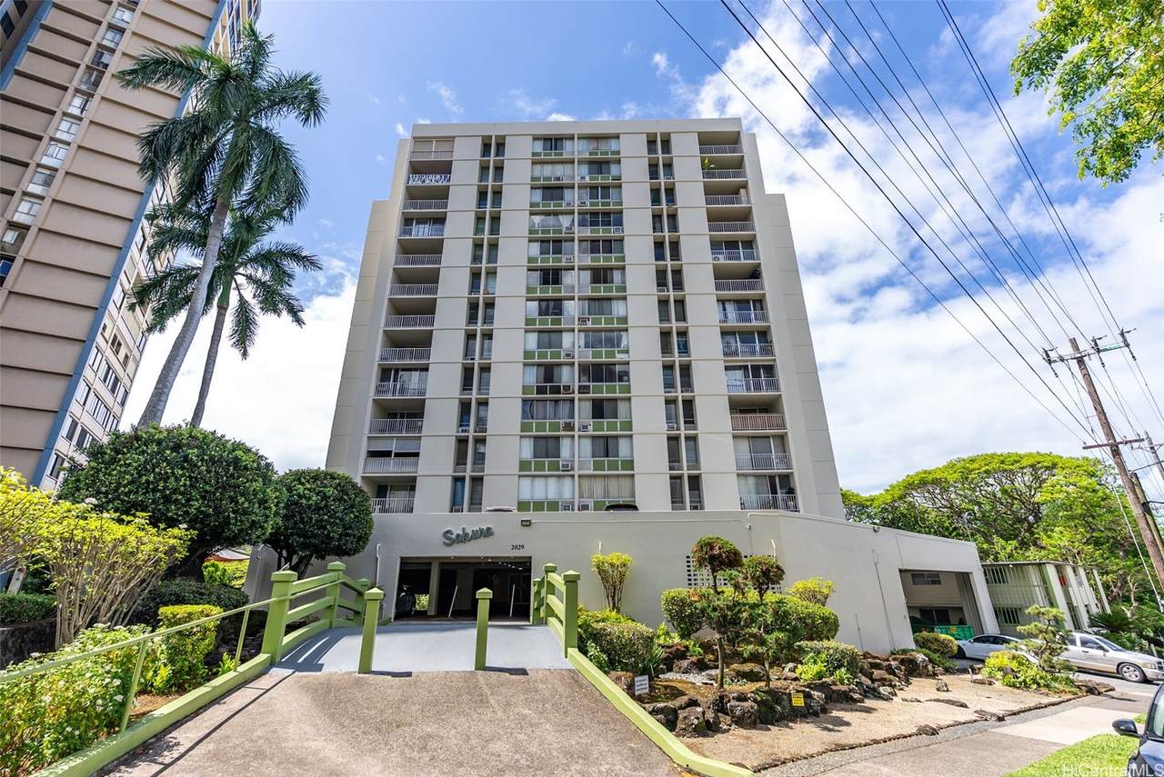 https://bt-photos.global.ssl.fastly.net/honolulu/1280_boomver_1_202609660-2.jpg