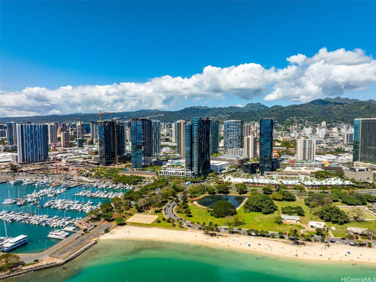 1118 Ala Moana Boulevard - Photo 1