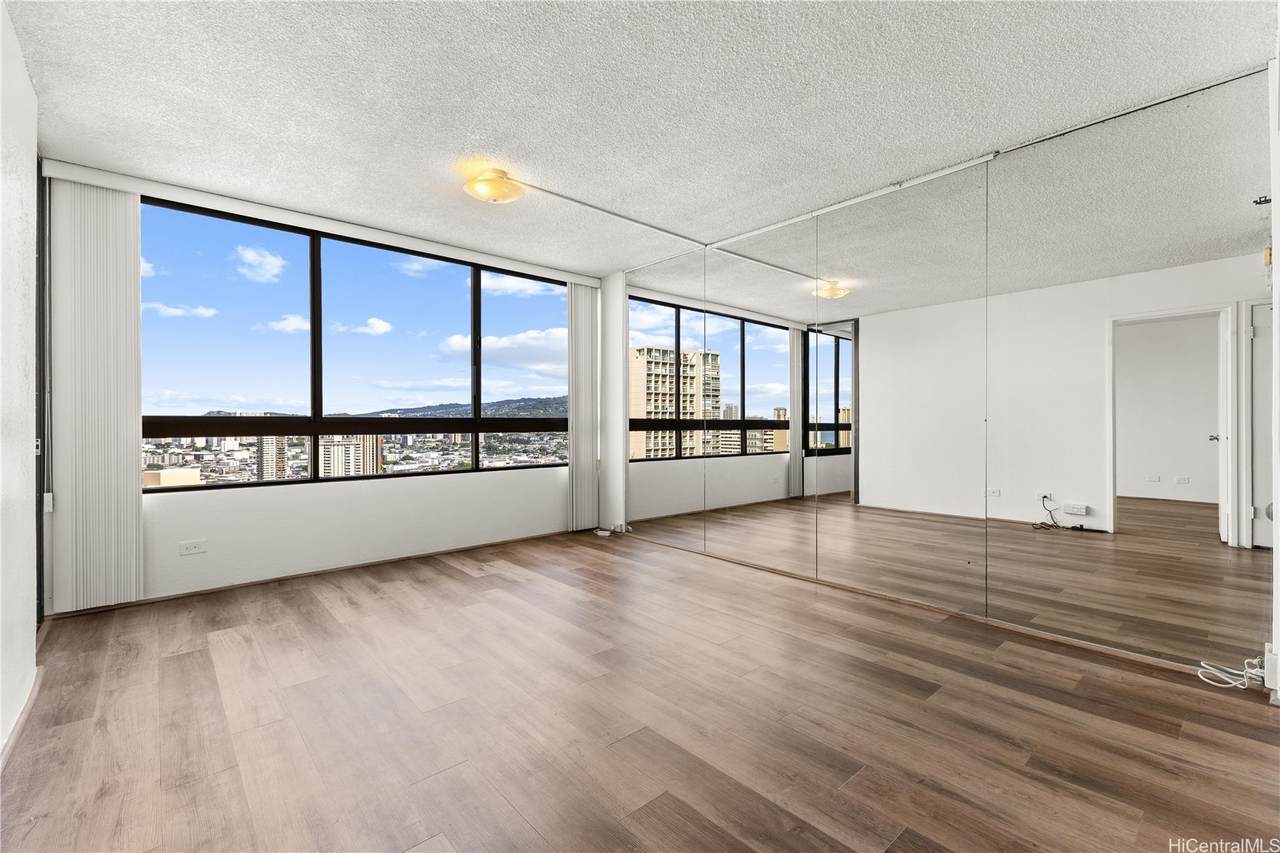 https://bt-photos.global.ssl.fastly.net/honolulu/1280_boomver_1_202609750-2.jpg