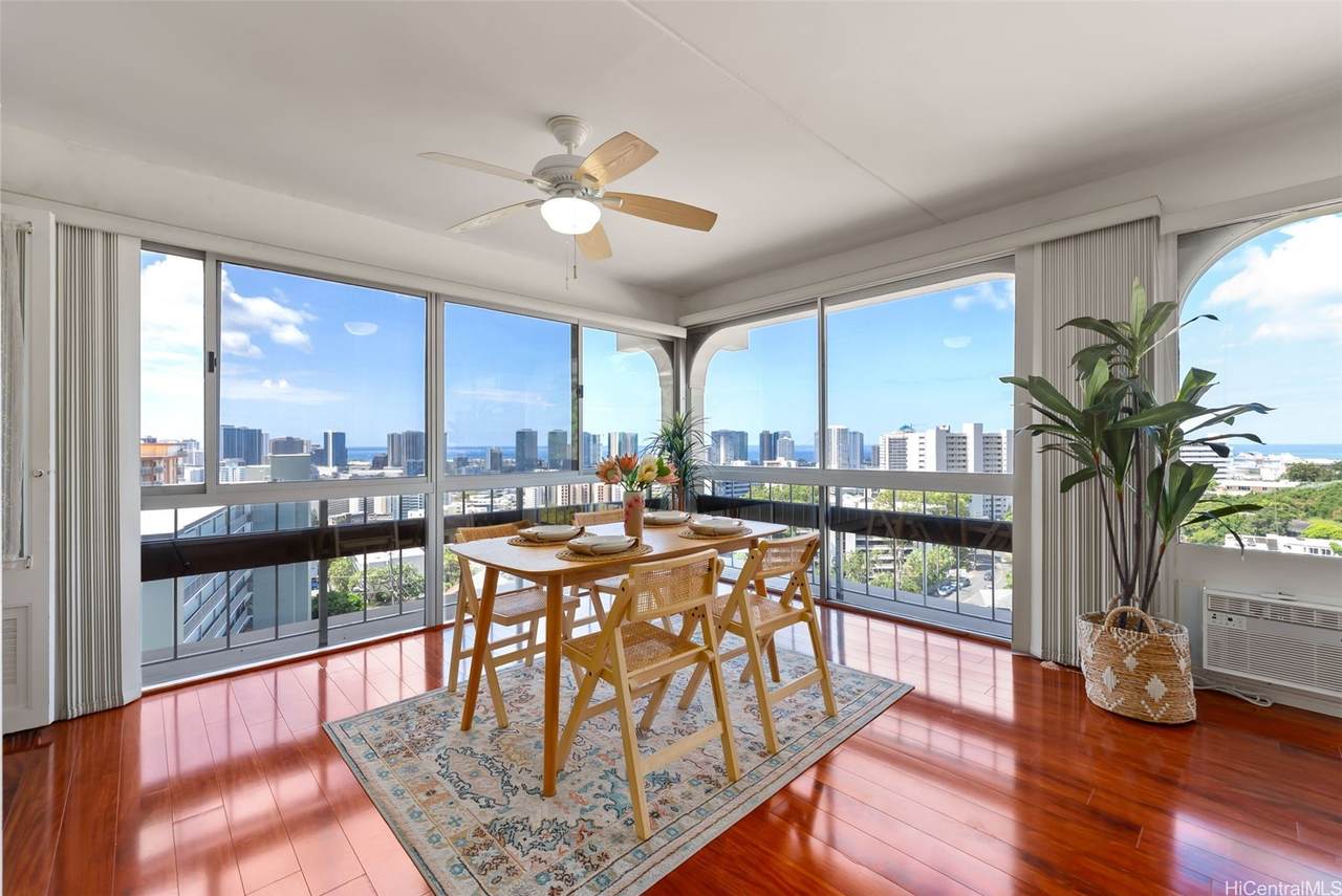 https://bt-photos.global.ssl.fastly.net/honolulu/1280_boomver_1_202609813-2.jpg